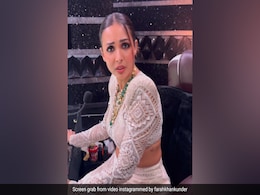 Farah Khan's LOL Post From The Sets Of <i>Jhalak Dikhhla Jaa 11</i>: "When Circuit Meets Munni Bhai" Farah Khan's LOL Post From The Sets Of <i>Jhalak Dikhhla Jaa 11</i>: "When Circuit Meets Munni Bhai"