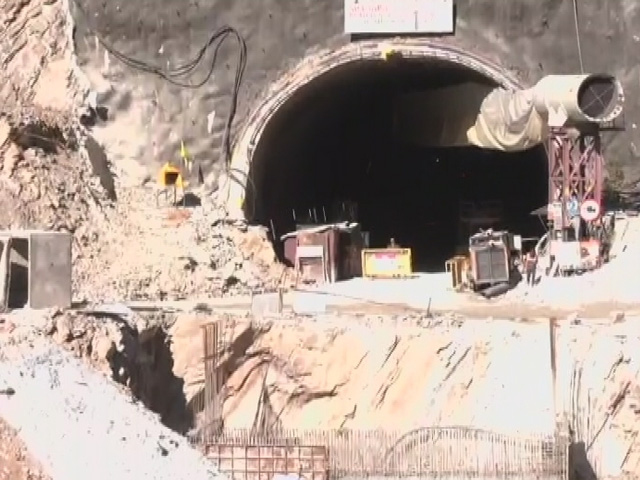 41 Workers Trapped For 10 Days. International Experts, Robots Join The Rescue Operation