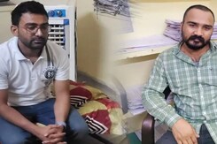 राजस्थान में ED के दो अधिकारी गिरफ्तार, 17 लाख रुपये घूस मांगने का आरोप राजस्थान में ED के दो अधिकारी गिरफ्तार, 17 लाख रुपये घूस मांगने का आरोप