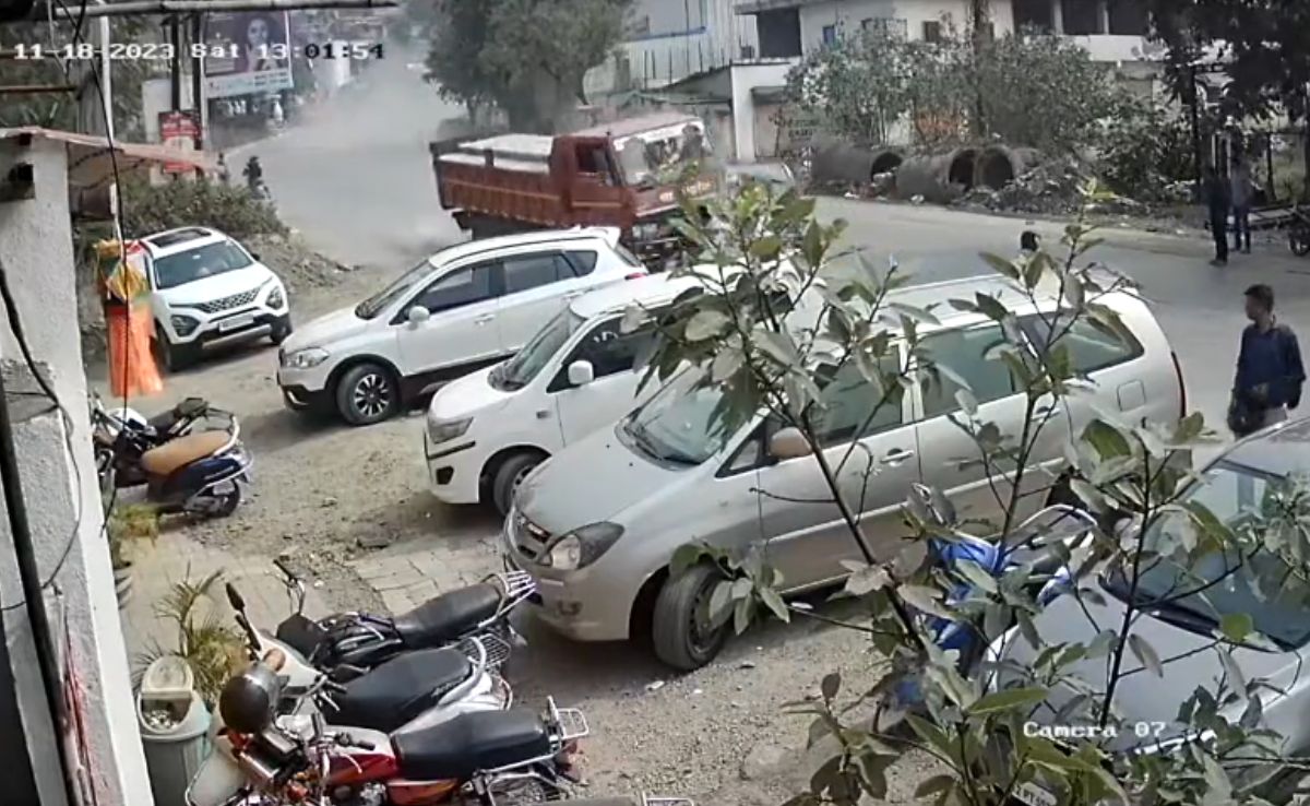 On Camera, Truck Rams Vehicles In Pune, Bikers Tossed Away