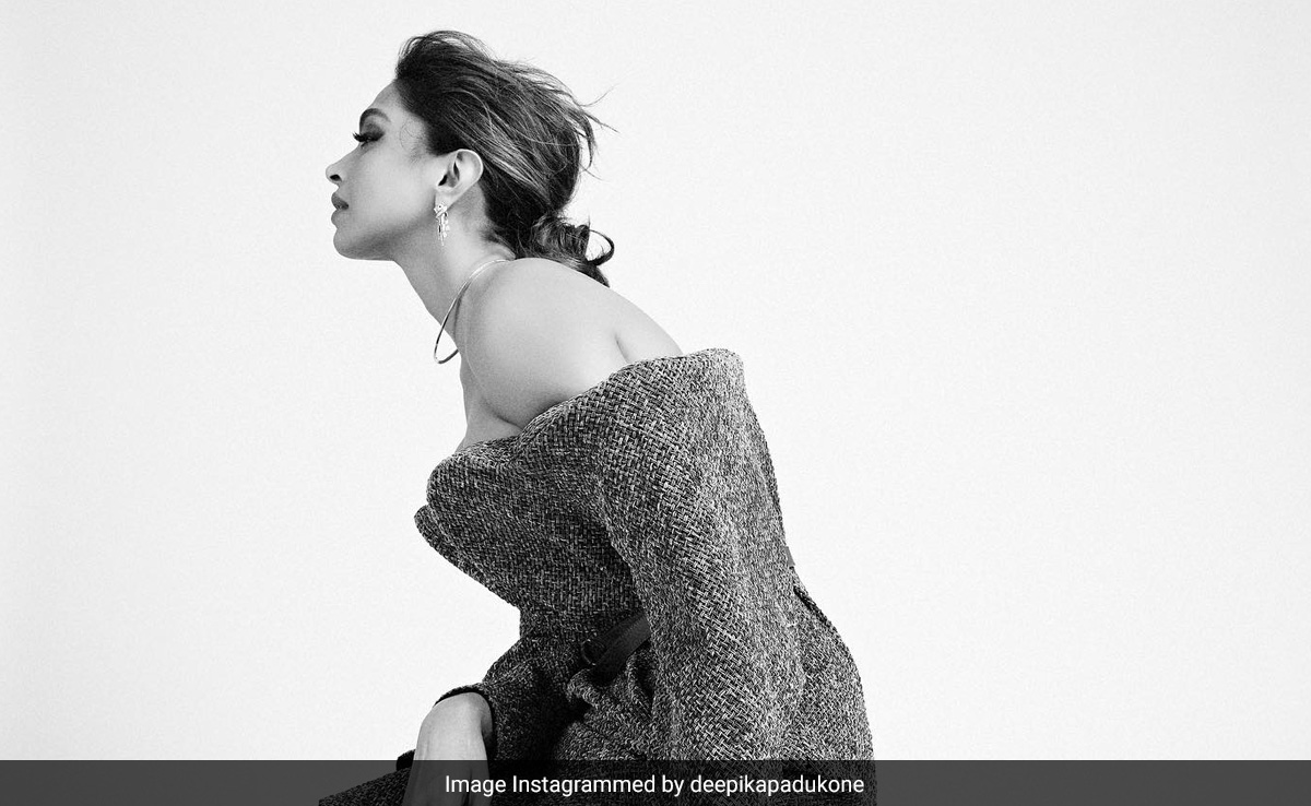 On Deepika Padukone's Post, Ranveer Singh Left A Comment (Rocky Randhawa Style)