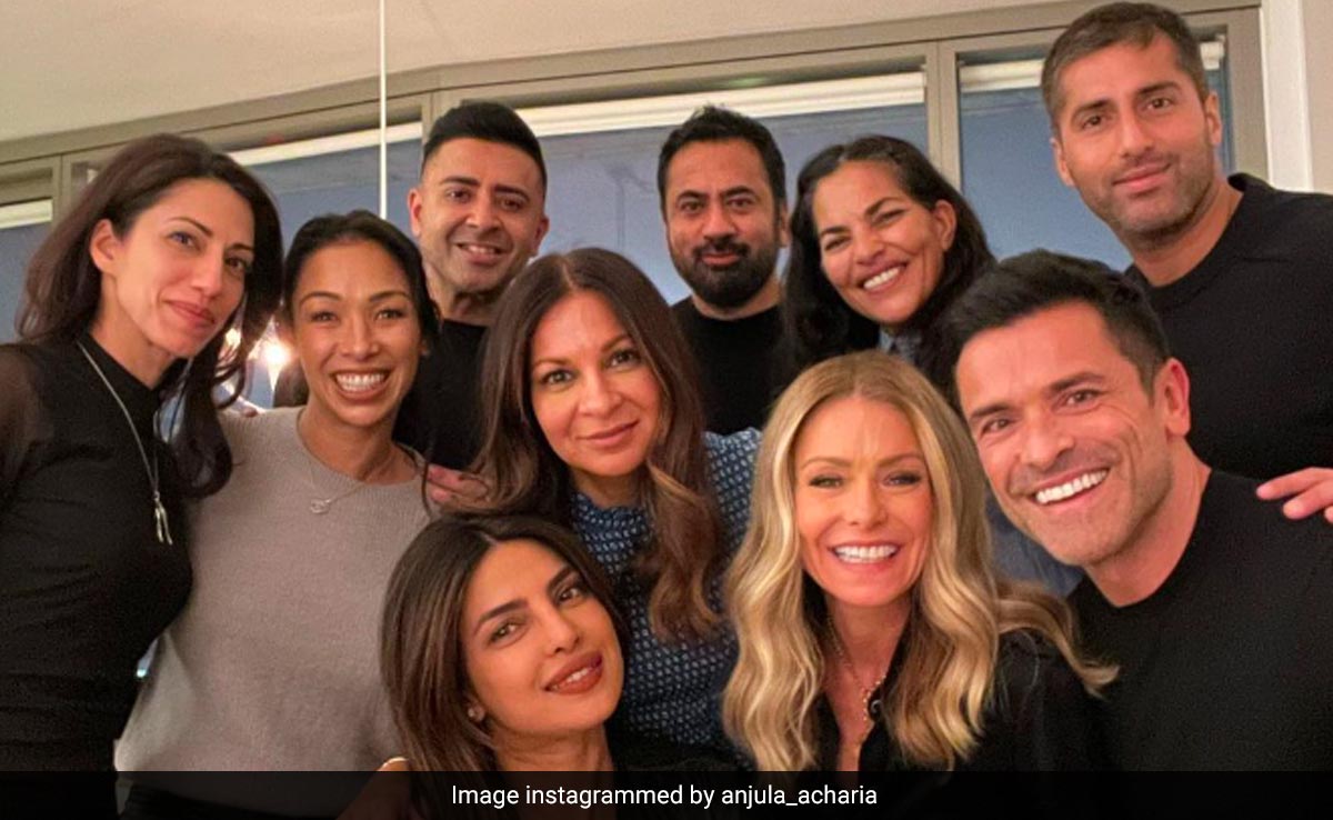 Pics: Priyanka Chopra, Kelly Ripa, Kal Penn At A Thanksgiving Party
