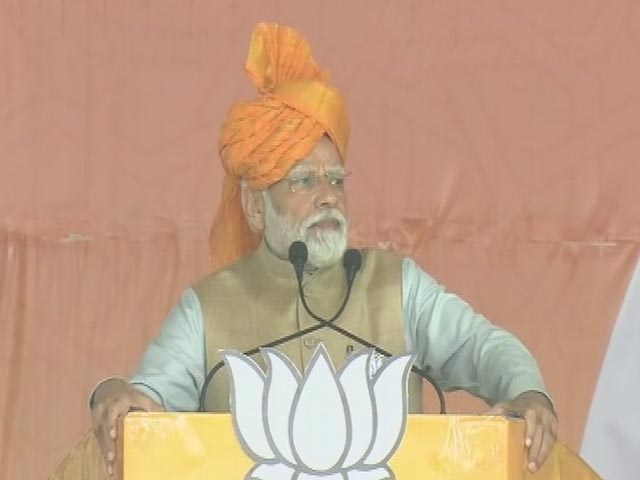 लाल डायरी के पन्ने जैसै-जैसे खुल रहे, वैसे-वैसे जादुगर के चेहरे की हवाइयां उड़ रही : PM मोदी