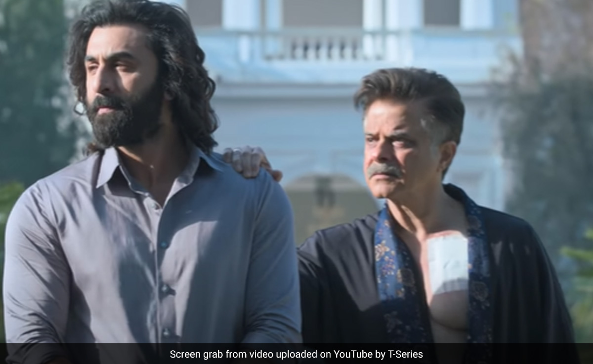 <i>Animal</i> Song <i>Papa Meri Jaan</i>: Inside Anil And Ranbir Kapoor's Blood-Drenched Relationship