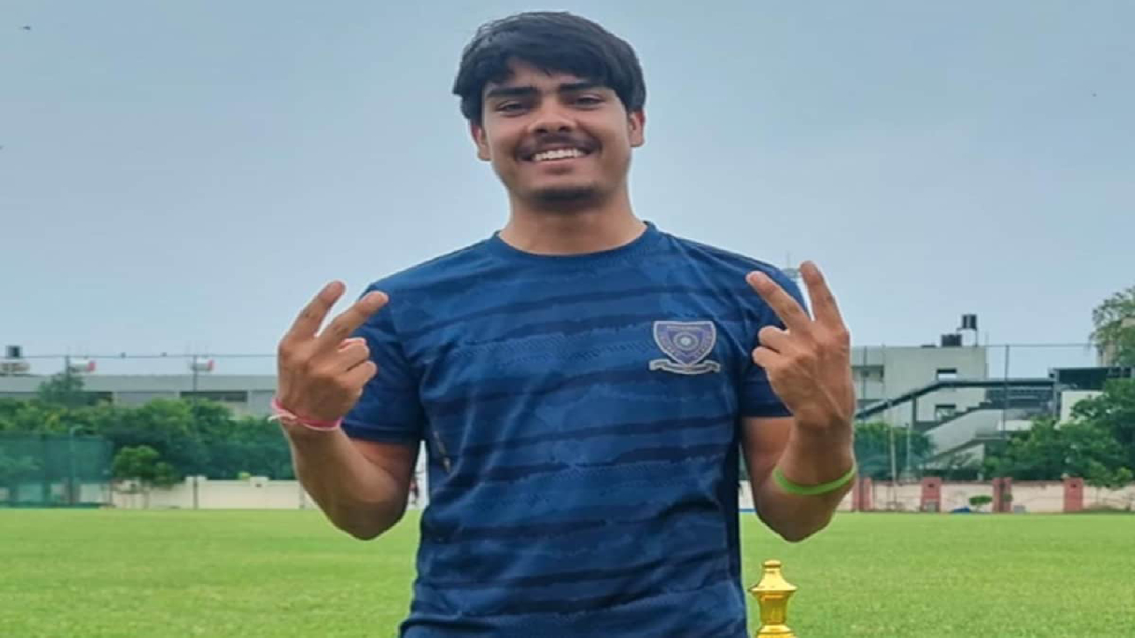 Lok Sabha 2024:&nbsp;युवा क्रिकेटर उदय सहारण बने यूथ आइकन, मतदाताओं को मतदान के लिए करेंगे प्रेरित