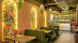 Looking For A College Hangout Place? Head To Cafe Hawkers In Connaught Place