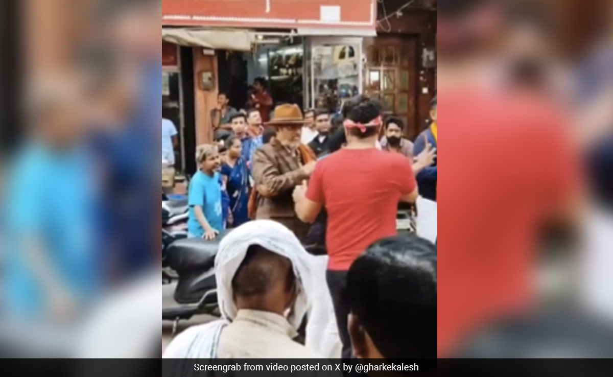 Fact Check: The Truth Behind The Viral Video Of Nana Patekar Slapping Fan
