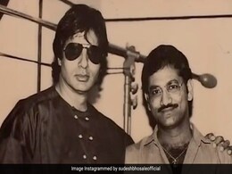 बैनर पेंट करने से लेकर अमिताभ बच्चन की आवाज कैसे बना यह सिंगर, बड़े-बड़े सितारों की मिमिकरी करते हुए गाए गाने बैनर पेंट करने से लेकर अमिताभ बच्चन की आवाज कैसे बना यह सिंगर, बड़े-बड़े सितारों की मिमिकरी करते हुए गाए गाने