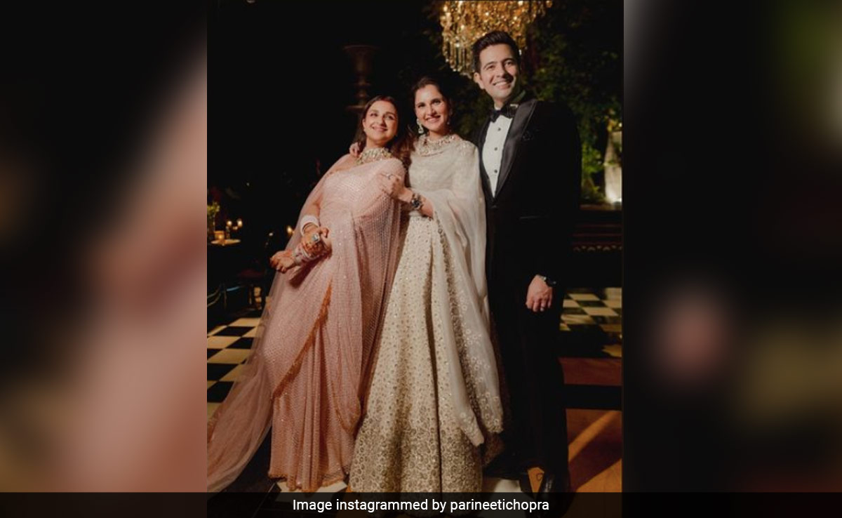 Parineeti Chopra Wishes Birthday Girl Sania Mirza With This Pic From Her Wedding Album