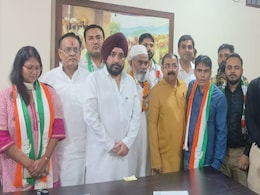 दिल्ली में AAP को बड़ा झटका, किराड़ी विधानसभा के सभी पदाधिकारी और कार्यकर्ता कांग्रेस में शामिल दिल्ली में AAP को बड़ा झटका, किराड़ी विधानसभा के सभी पदाधिकारी और कार्यकर्ता कांग्रेस में शामिल