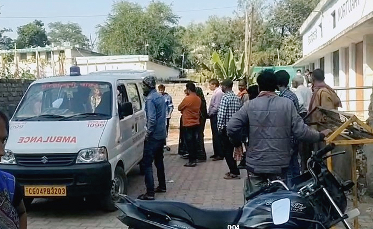 अंबिकापुर में पति की हैवानियत: चरित्र शंका पर पत्नी को जिंदा जलाया, महिला की मौत