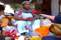 महंगाई सीमा में ही रहे तो अच्छा, नहीं तो कमाएंगे क्या, खाएंगे क्या : NDTV से महिला मतदाता महंगाई सीमा में ही रहे तो अच्छा, नहीं तो कमाएंगे क्या, खाएंगे क्या : NDTV से महिला मतदाता