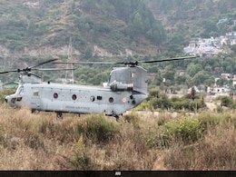 उत्तराखंड सुरंग से बचाए गए 41 मजदूरों को चिनूक हेलिकॉप्टर से किया गया एयरलिफ्ट उत्तराखंड सुरंग से बचाए गए 41 मजदूरों को चिनूक हेलिकॉप्टर से किया गया एयरलिफ्ट