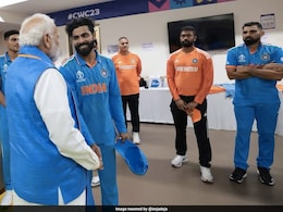 WC 2023: टीम इंडिया की हार के बाद जब ड्रेसिंग रूम में पहुंचे पीएम मोदी, जडेजा ने साझा किया वो खास पल WC 2023: टीम इंडिया की हार के बाद जब ड्रेसिंग रूम में पहुंचे पीएम मोदी, जडेजा ने साझा किया वो खास पल