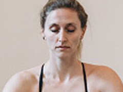 तेजी से बढ़ रहा है वजन और बॉडी फैट, टेंशन न लें, रोज करें ये 4 योगासन, चर्बी कम करने में मिलेगी मदद