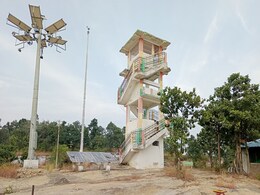 Baikunthpur: सोनहत वॉच टॉवर पिकनिक स्पॉट हुआ खस्ताहाल,  झूले और बैटरी भी हो गई चोरी Baikunthpur: सोनहत वॉच टॉवर पिकनिक स्पॉट हुआ खस्ताहाल,  झूले और बैटरी भी हो गई चोरी