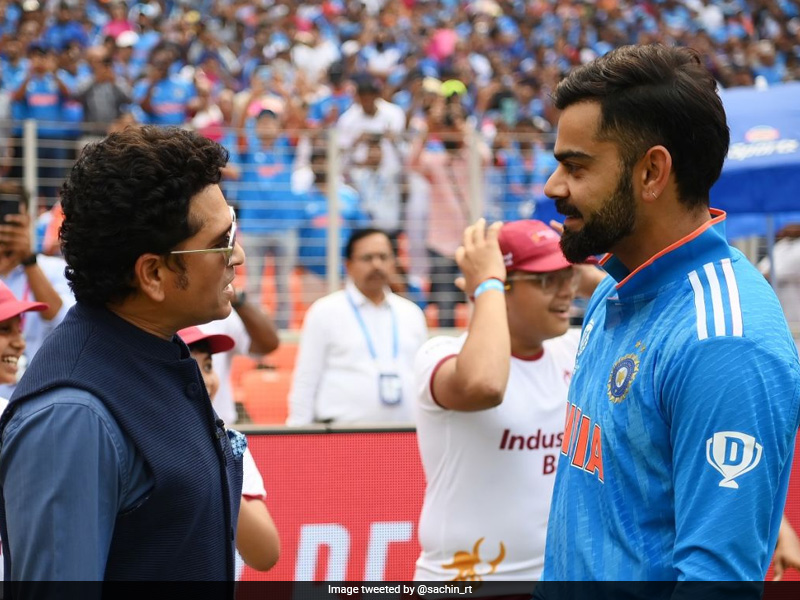 ICC World Cup Final 2023: फाइनल से पहले टीम इंडिया को चीयर करते दिखे क्रिकेट के 'भगवान', किया ये पोस्ट