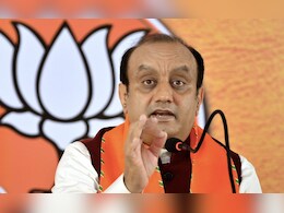 जयपुर पहुंचे भाजपा नेता सुधांशु त्रिवेदी का कांग्रेस पर तीखा हमला, सात गांरटियों को बताया झूठा जयपुर पहुंचे भाजपा नेता सुधांशु त्रिवेदी का कांग्रेस पर तीखा हमला, सात गांरटियों को बताया झूठा