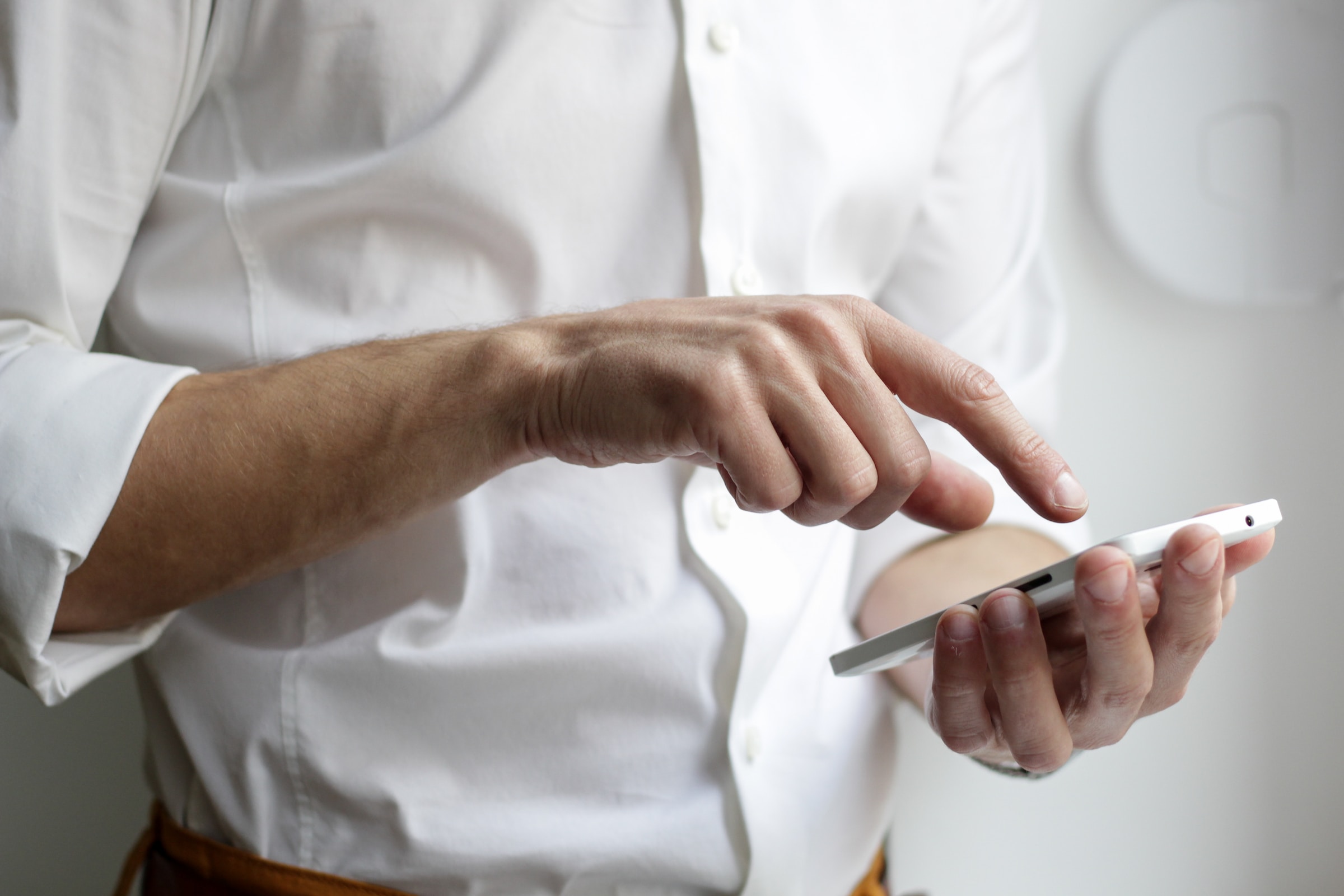 IIT Mandi Researchers Find Way To Use Body Heat To Charge Mobile Phone
