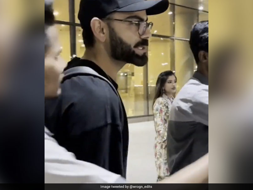 "<i>Beti Ko Ghar...</i>" - Virat Kohli Refuses Pics Near Car With Daughter Vamika