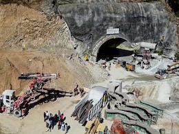 एक बार बाहर आ जाए, फिर उसे कभी यहां काम नहीं करने दूंगा: उत्तराखंड टनल हादसे पर श्रमिक के पिता एक बार बाहर आ जाए, फिर उसे कभी यहां काम नहीं करने दूंगा: उत्तराखंड टनल हादसे पर श्रमिक के पिता