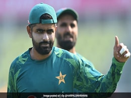 England vs Pakistan: पाकिस्तान-इंग्लैंड के मैच से पहले बाबर आजम का फनी वीडियो वायरल, लोग यूं बना रहे हैं मजाक England vs Pakistan: पाकिस्तान-इंग्लैंड के मैच से पहले बाबर आजम का फनी वीडियो वायरल, लोग यूं बना रहे हैं मजाक
