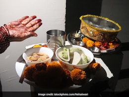 Karwa Chauth 2023: करवा चौथ आज, जानिए आपके शहर में कब निकलेगा चांद, व्रत खोलने के लिए रेसिपी Karwa Chauth 2023: करवा चौथ आज, जानिए आपके शहर में कब निकलेगा चांद, व्रत खोलने के लिए रेसिपी