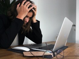 Social Media का अधिक प्रयोग डाल सकता है इन परेशानियों में, जानिए क्या है खतरा Social Media का अधिक प्रयोग डाल सकता है इन परेशानियों में, जानिए क्या है खतरा