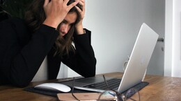 Stuck In Bed After Work? Here's How To Keep Your Energy Levels High