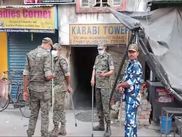 फ्लैट में मिले परिवार के चार शव, पत्नी और बच्चों की हत्या के बाद खुद कर ली आत्महत्या : पुलिस फ्लैट में मिले परिवार के चार शव, पत्नी और बच्चों की हत्या के बाद खुद कर ली आत्महत्या : पुलिस