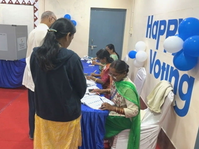 Ground Report: All-Women Team Manages This Polling Booth In Chhattisgarh