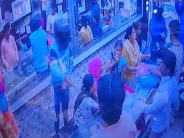 Wearing Helmets, 3 Men Loot Delhi Jewellery Shop At Gunpoint, Steal Bike Wearing Helmets, 3 Men Loot Delhi Jewellery Shop At Gunpoint, Steal Bike