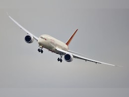 2 Passengers Fight Over Armrest Space On Delhi-Bound Air India Flight 2 Passengers Fight Over Armrest Space On Delhi-Bound Air India Flight