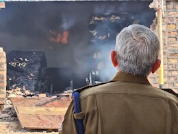 Jodhpur Fire: बासनी इंडस्ट्रियल एरिया स्थित कपड़े के गोदाम में लगी भीषण आग, करोड़ों रुपये का माल जलकर राख Jodhpur Fire: बासनी इंडस्ट्रियल एरिया स्थित कपड़े के गोदाम में लगी भीषण आग, करोड़ों रुपये का माल जलकर राख