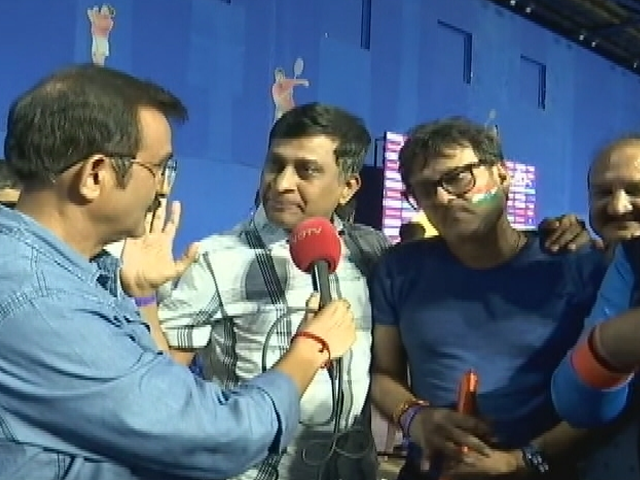 वर्ल्ड कप फाइनल में बड़े स्कोर बनाने में भारत नाकाम लेकिन फैंस को है अभी भी भरोसा