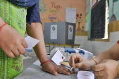 MP Election 2023: चुनाव के नतीजों से पहले समझिए, ये आंकड़े क्या कहते हैं? MP Election 2023: चुनाव के नतीजों से पहले समझिए, ये आंकड़े क्या कहते हैं?