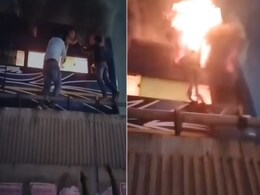 गुरुग्राम में आग के गोले में तब्दील हुई पैसेंजर बस, दो यात्रियों की मौत गुरुग्राम में आग के गोले में तब्दील हुई पैसेंजर बस, दो यात्रियों की मौत