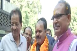 चुनाव से पहले कांग्रेस नेता गोविंद गोयल के घर क्यों पहुंचे सीएम शिवराज? चुनाव से पहले कांग्रेस नेता गोविंद गोयल के घर क्यों पहुंचे सीएम शिवराज?