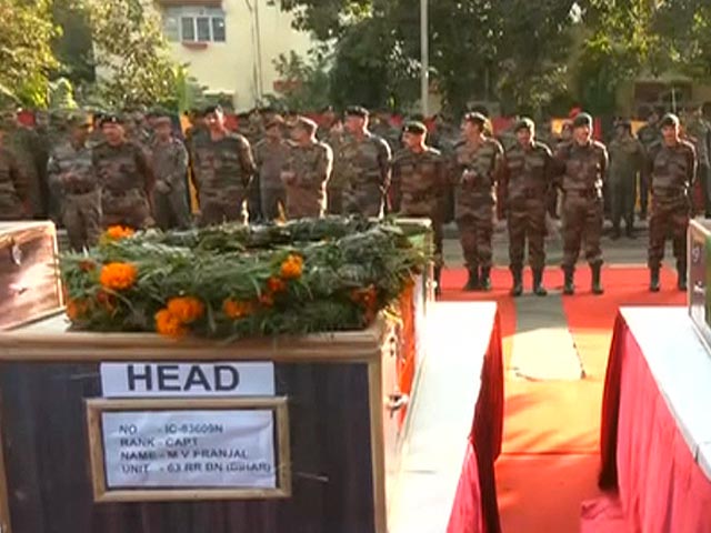 राजौरी मुठभेड़ में शहीद हुए 2 कैप्टन और तीन सेना जवान को दी गई श्रद्धांजलि