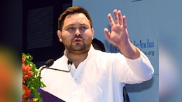 तेजस्वी यादव की जन विश्वास यात्रा का कारवां पहुंचा कटिहार, पार्टी सदस्यों में दिखा खासा उत्साह