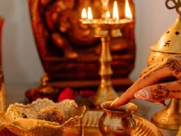 Diwali Puja Bhog: दिवाली पर मां लक्ष्मी और भगवान गणपति को लगाएं ये भोग, मिलेगा भरपूर आशीर्वाद Diwali Puja Bhog: दिवाली पर मां लक्ष्मी और भगवान गणपति को लगाएं ये भोग, मिलेगा भरपूर आशीर्वाद