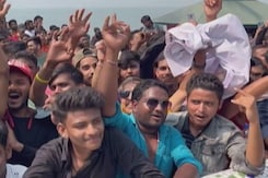 Happy Birthday Shah Rukh Khan. A Glimpse Of Fan Frenzy Outside Mannat Happy Birthday Shah Rukh Khan. A Glimpse Of Fan Frenzy Outside Mannat