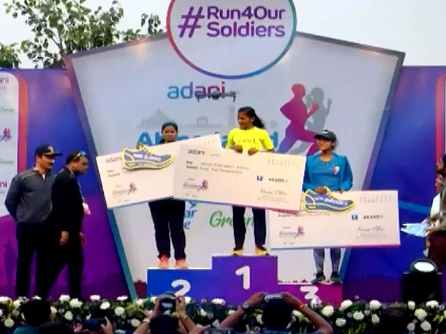7वीं अदाणी अहमदाबाद मैराथन के विनर को मिला प्राइस, जानें किसने मारी बाजी