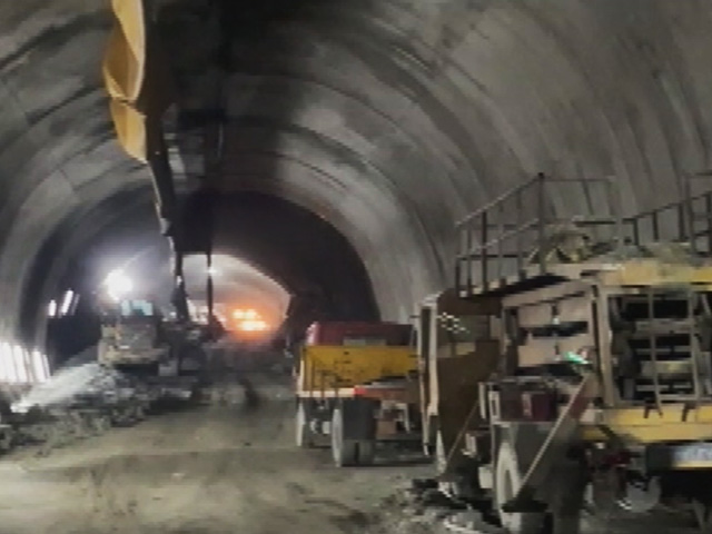 Ground Report: Communication Established With Workers Trapped In Uttarakhand Tunnel