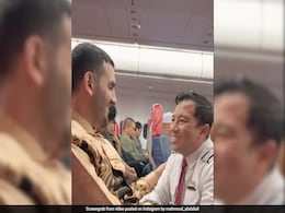 Watch: Indonesian Pilot Offers Comfort, Support To Palestine Passenger On Board Watch: Indonesian Pilot Offers Comfort, Support To Palestine Passenger On Board