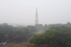 Toxic Smog Blanket Covers Delhi For 6th Day Toxic Smog Blanket Covers Delhi For 6th Day