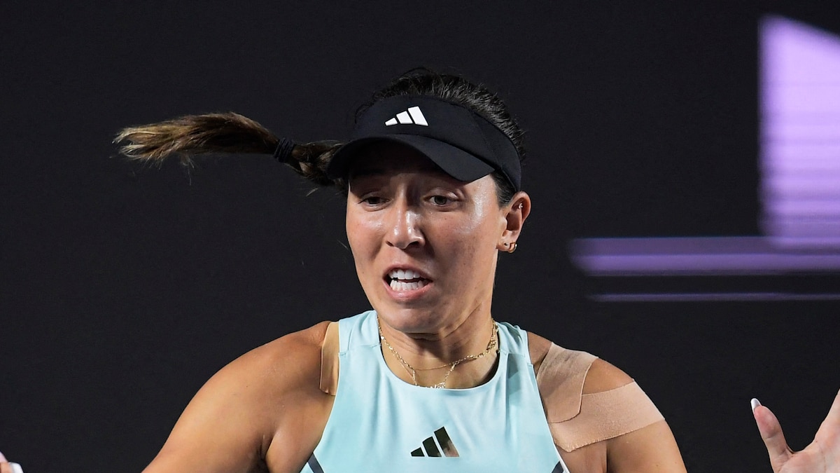 Jessica Pegula Reaches WTA Finals Title Match; Iga Swiatek-Aryna Sabalenka Halted By Rain