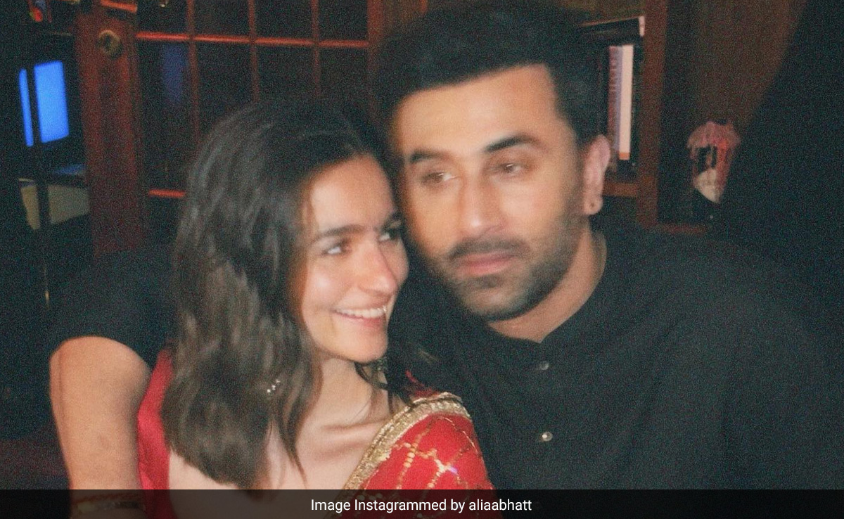 Diwali 2023: Inside Alia Bhatt's Celebration With Usual Suspects Ranbir Kapoor And Shaheen Bhatt