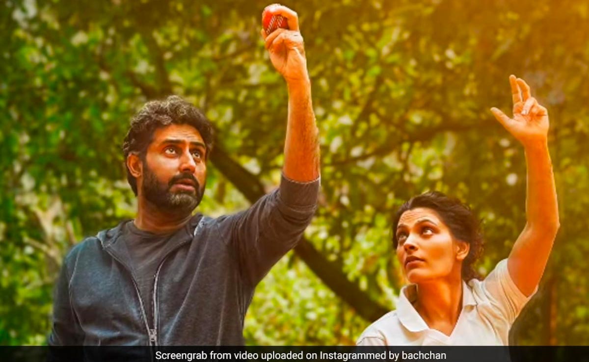इस OTT पर रिलीज होगी Abhishek Bachchan की फिल्म Ghoomer, बिग बी ने दी शुभकामनाएं
