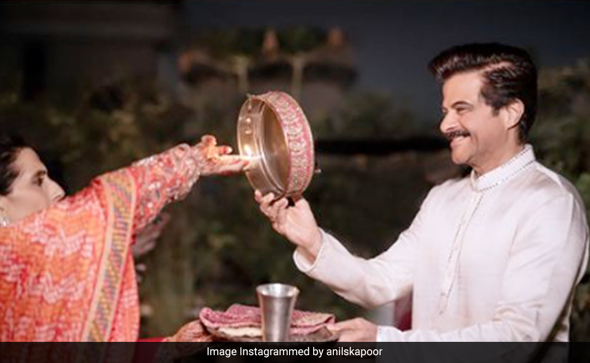A Round Up Of Anil Kapoor's Karwa Chauth Celebrations With Sunita Kapoor